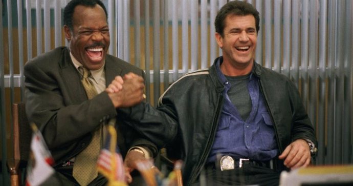 Archivo -    Mel Gibson y Danny Glover en Arma Letal 4