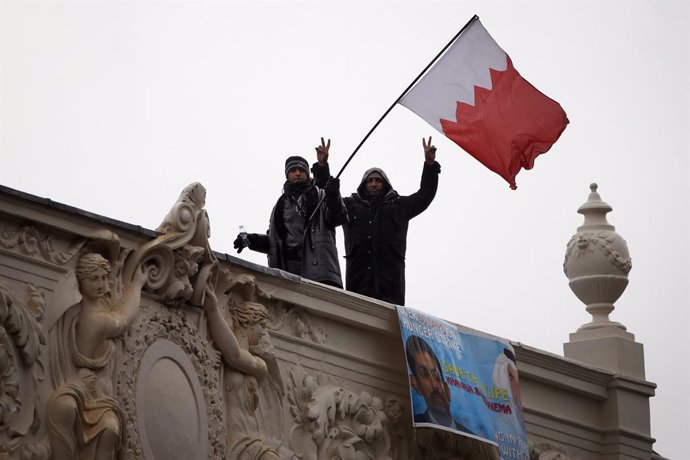 Archivo - Protesta en 2012 la Embajada de Bahréin en Londres en apoyo al activista Abdulhadi al Jauaja