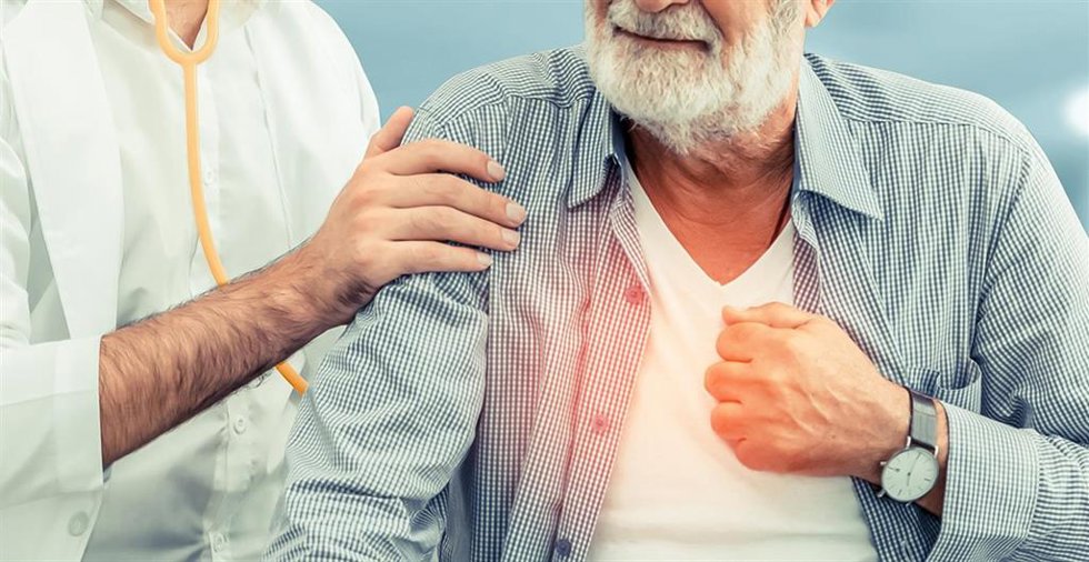 Archivo - Paciente con cáncer de pulmón