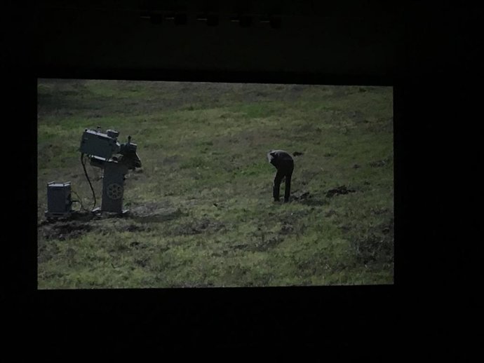 Imagen de la exposición 'Donar cabuda', de Perejaume, en la Filmoteca de Catalunya.