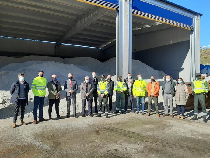 Un centenar de quitanieves y casi 350 operarios velarán por la circulación en las carreteras estatales en Galicia