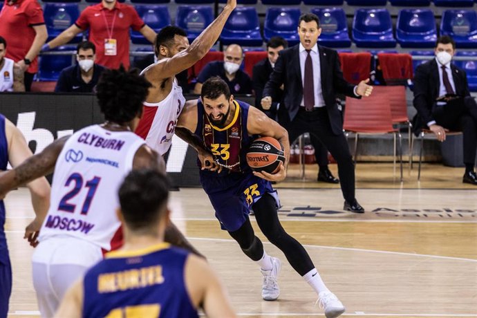 Archivo - Nikola Mirotic of Fc Barcelona during the Turkish Airlines EuroLeague match between  Fc Barcelona and CSKA Moscow at Palau Blaugrana on October 01, 2020 in Barcelona, Spain.