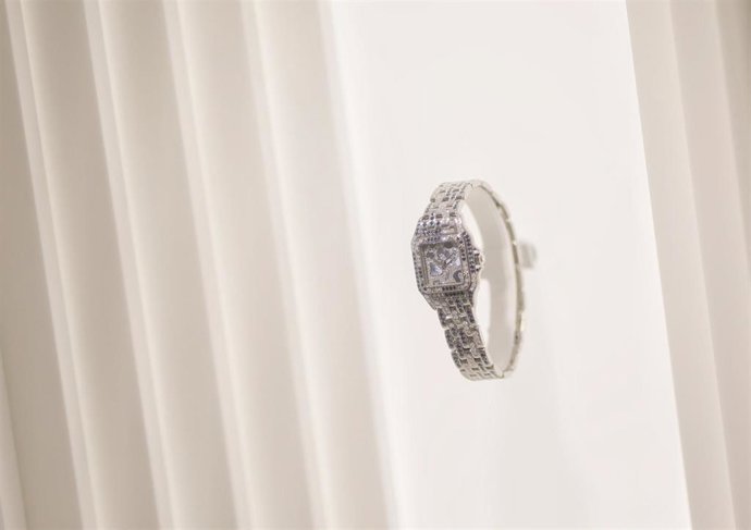 Archivo - Reloj Panthre de Cartier, en la muestra Pavilion of Design, 