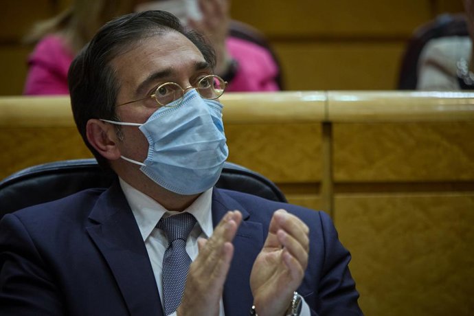 El ministro de Asuntos Exteriores, UE y Cooperación, José Manuel Albares, durante una sesión de control al Gobierno en el Senado, a 16 de noviembre de 2021, en Madrid (España). Los grupos parlamentarios cuestionan al Gobierno en este pleno sus planteami