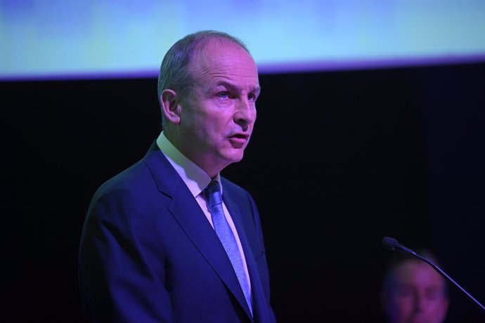 Archivo - 08 October 2021, United Kingdom, Belfast: Irish Prime Minister Michael Martin speaks during a climate conference at the SSE Arena Belfast. Photo: Mark Marlow/PA Wire/dpa