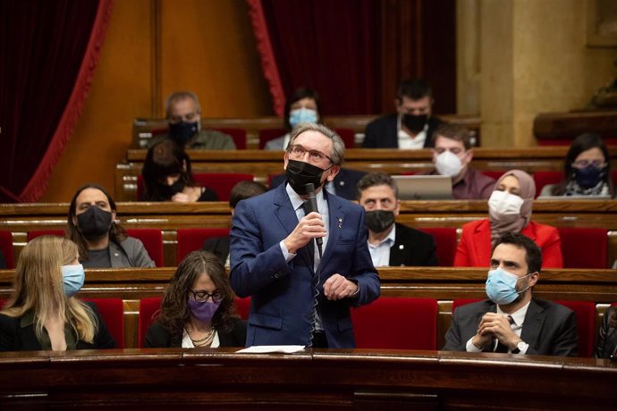 El conseller de Economía, Jaume Giró, interviene en una sesión de control al Govern, a 17 de noviembre de 2021.