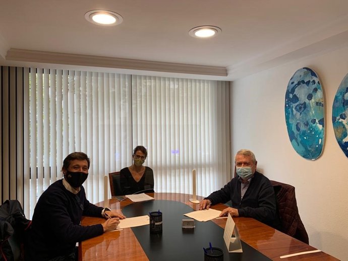 La Agencia Balear del agua recibe los terrenos para ampliar la depuradora de Consell.