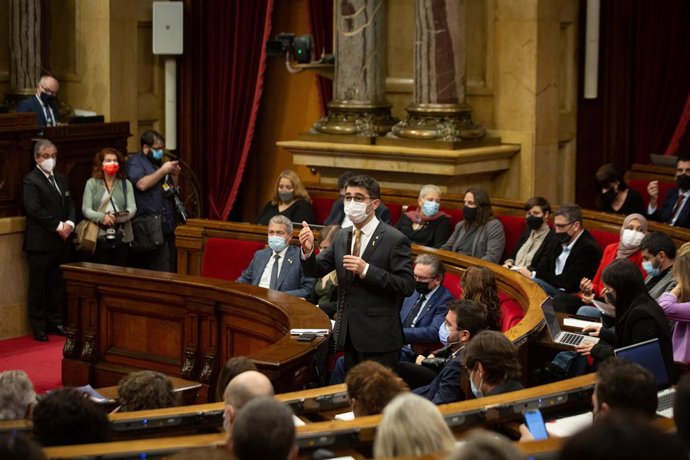 El vicepresident de la Generalitat i conseller de Polítiques Digitals, Jordi Puigneró, en el ple del Parlament