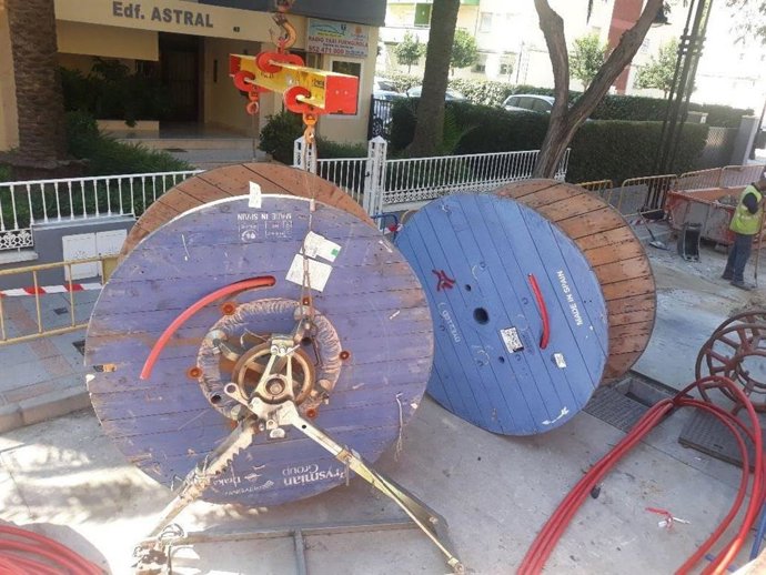 Endesa destina 65.000 euros al refuerzo de sus líneas de media tensión en Fuengirola