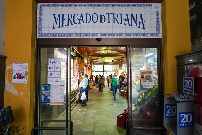 Archivo - Imagen de archivo del mercado de Triana
