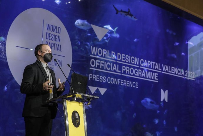 El director de Valencia capital mundial del diseño 2022, Xavi Calvo, presenta el programa de Valencia Capital Mundial del Diseño 2022. 