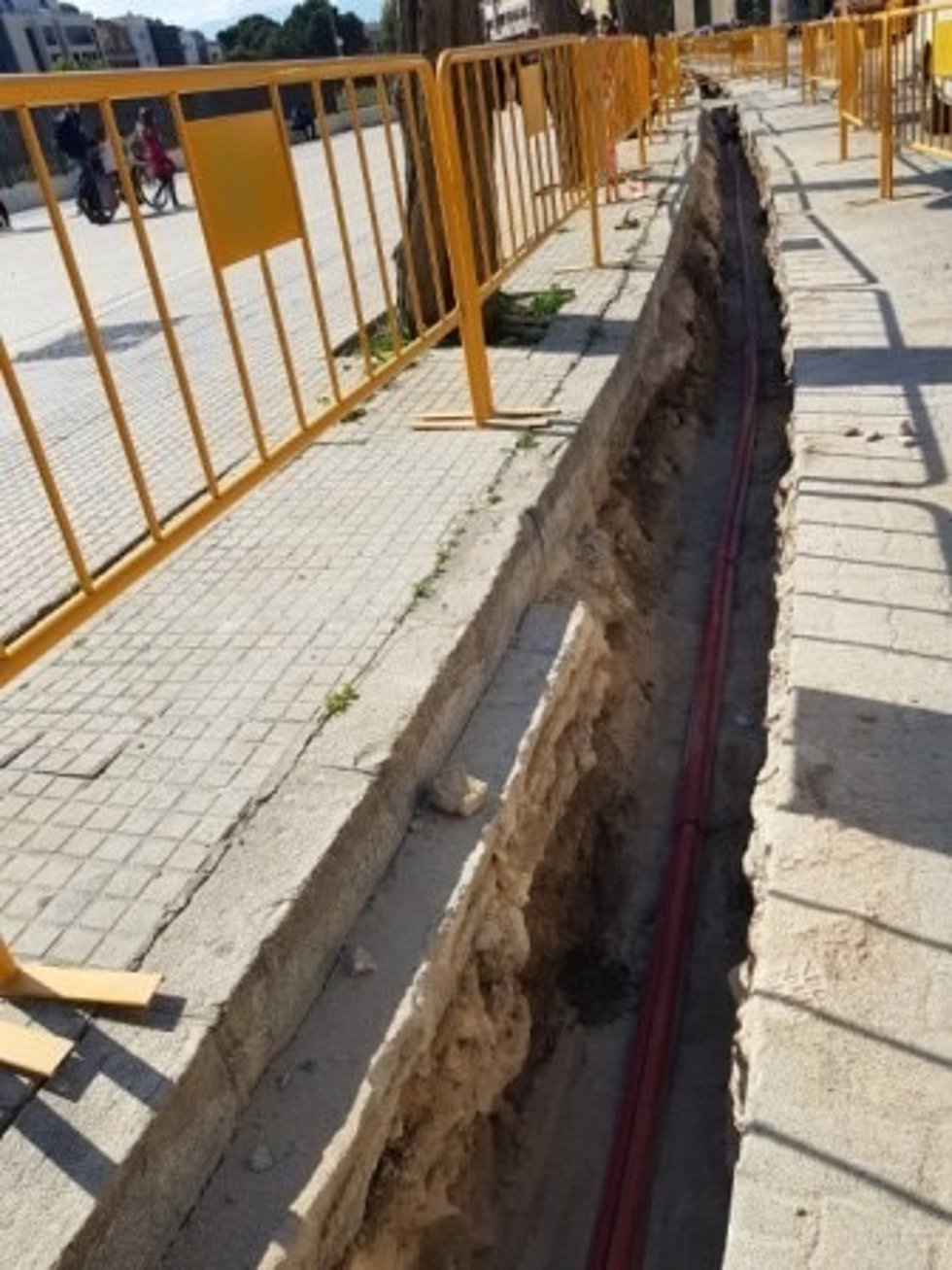 Endesa refuerza parte de la red eléctrica en Tortosa (Tarragona) para mejorar el servicio