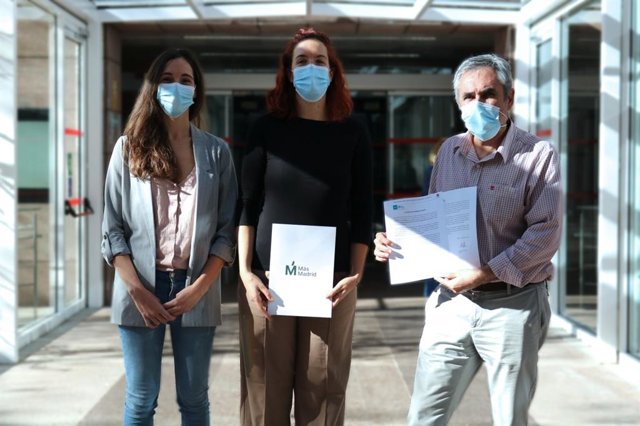 Los diputados de Más Madrid en la Asamblea de Madrid Raquel Huerta, María Pastor y Eduardo Gutiérrez