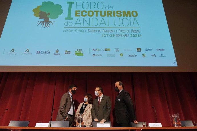 Inauguración del I Foro de Ecoturismo, celebrado en Aracena (Huelva).