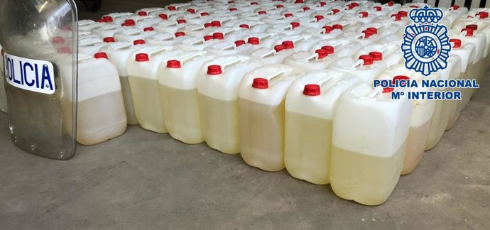 Bidones de gasolina intervenidos en San Fernando.