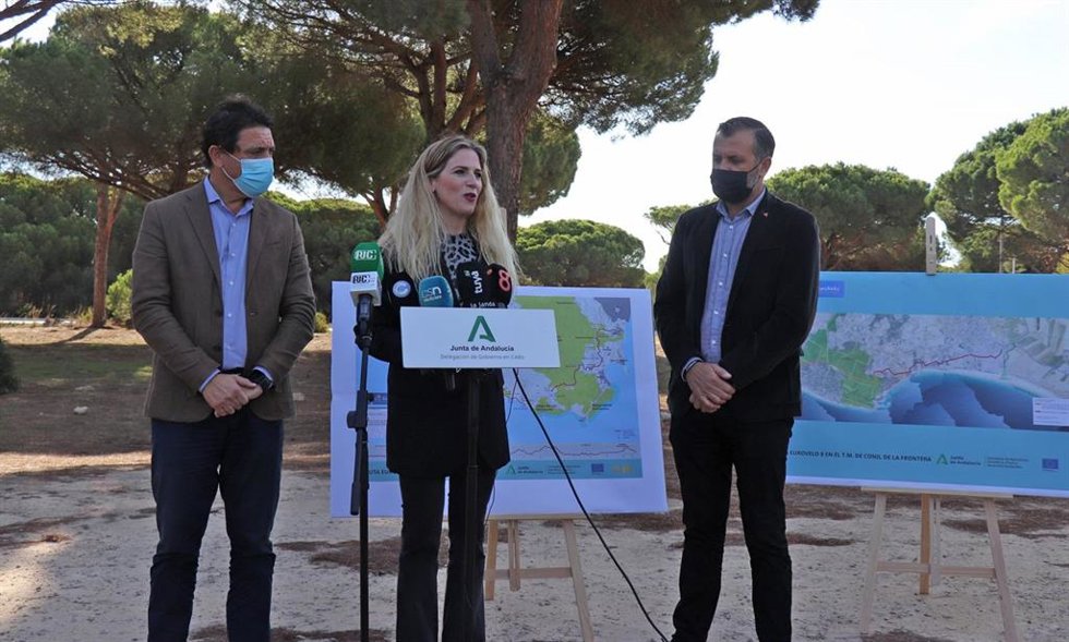 Archivo - Presentación del tramo de Eurovelo entre Roche y Conil.