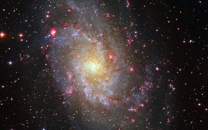 La galaxia enana recién descubierta puede ser un satélite de la galaxia Triangulum, lo que tranquilizaría a los expertos de que sus teorías sobre cómo se forman las galaxias son correctas.