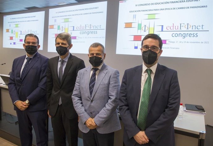 Sergio Corral, José M. Domínguez, José María de la Vega,  y José Antonio Díaz Campos en la inauguración del IV Congreso de Educación Financiera del Proyecto Edufinet