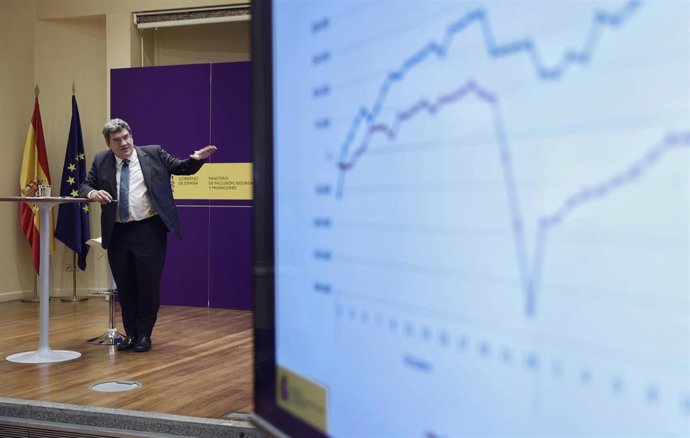 El ministro de Inclusión, Seguridad Social y Migraciones, José Luis Escrivá