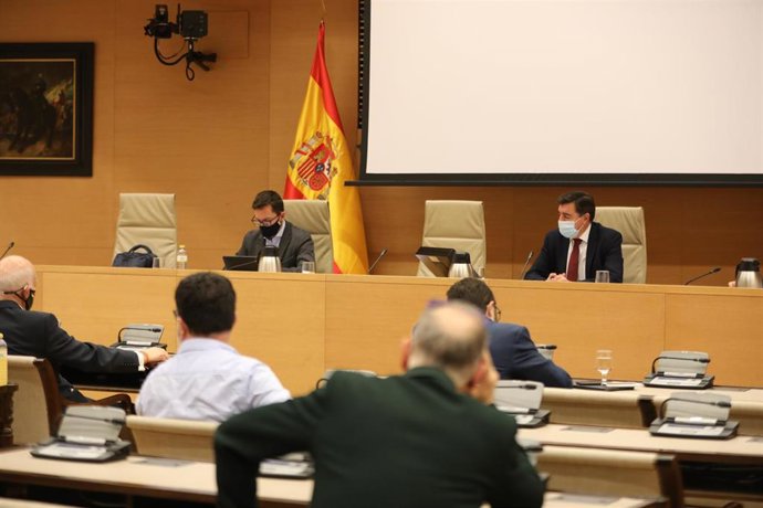 Archivo - Miembros de la Comisión de Defensa del Congreso de los Diputados