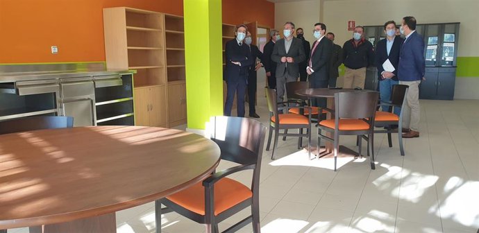 Espadas y Flores visitan las obras del nuevo centro de referencia para diversidad funcional de Su Eminencia