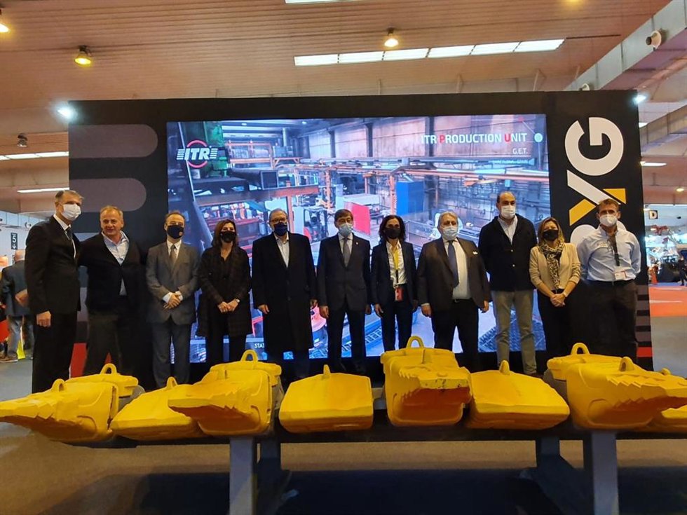 El vicepresidente y consejero de Industria, Competitividad y Desarrollo Empresarial del Gobierno de Aragón, Arturo Aliaga, inaugura la decimoctava edición del Salón Internacional Smopyc.