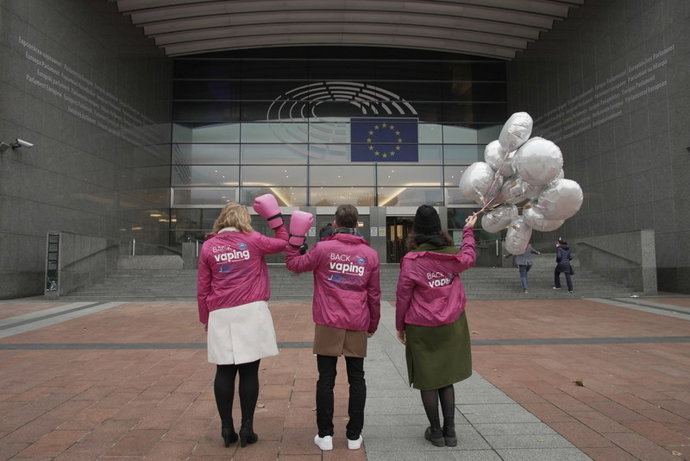 The World Vapers Alliance comes to the European Parliament to tell policymakers to back vaping in order to beat smoking. Doing so can save 19 million lives in Europe