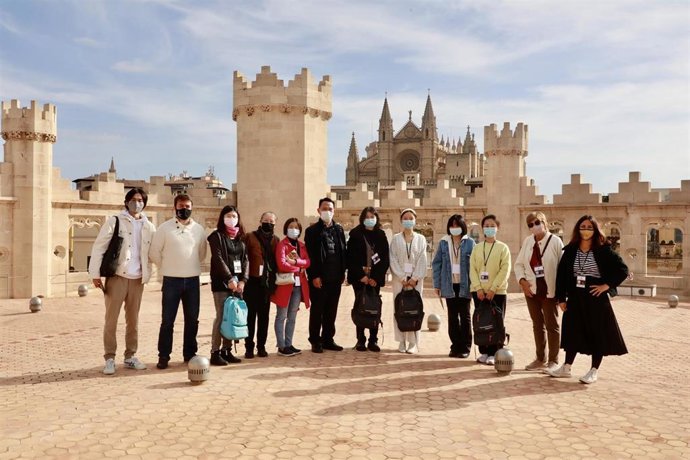 El objetivo del programa es acercar el catalán a la comunidad china y facilitar el arraigo y el diálogo intercultural.