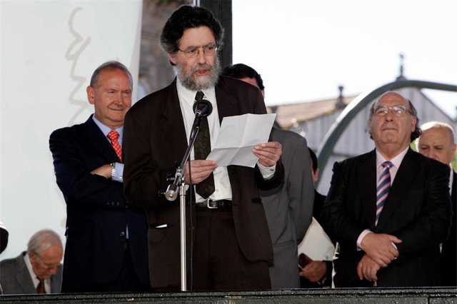 Darío Xohán Cabana