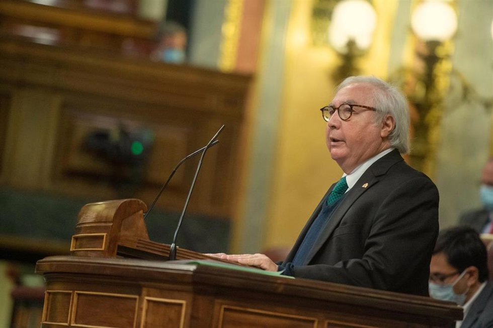 El ministro de Universidades, Manuel Castells, en una sesión plenaria en el Congreso el pasado 21 de octubre de 2021