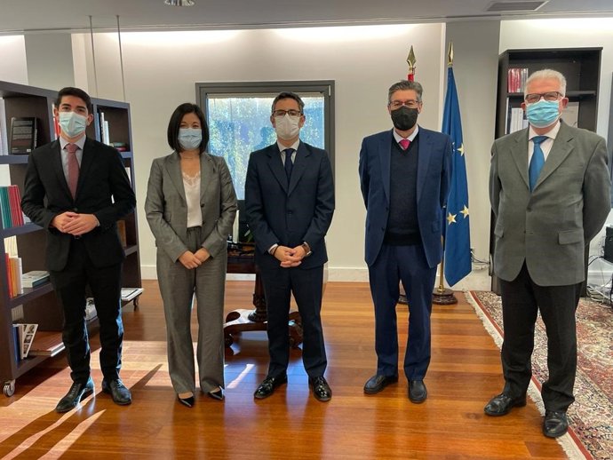 El ministro de la Presidencia, Félix Bolaños, se ha reunido con la Federación de Entidades Religiosas Evangélicas de España