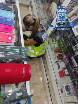 Redada en el sur de Tenerife contra la falsificación de artículos