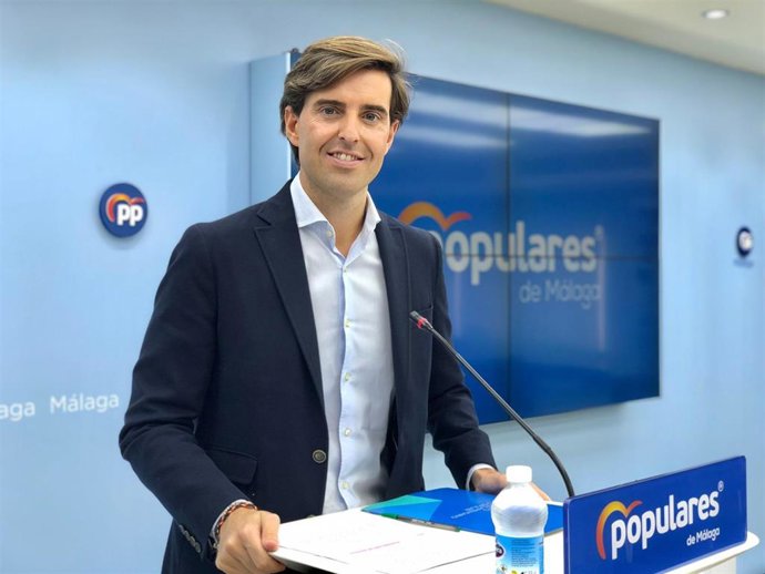 El vicesecretario de Comunicación del PP, Pablo Montesinos, en rueda de prensa en Málaga
