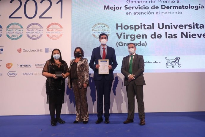 La Consejería de Salud y Familias, reconocida en los Premios Best in Class por su Estrategia del Cáncer de Andalucía.