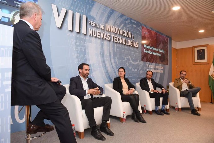 Debate en la VII Feria de la Innovación