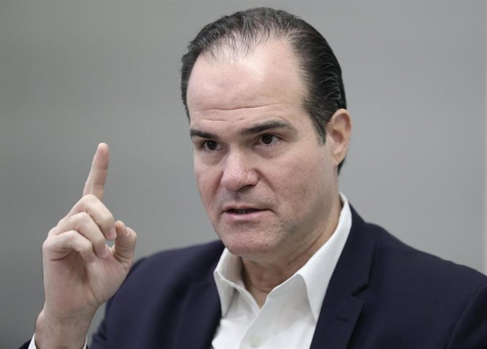 El presidente del Banco Interamericano de Desarrollo (BID), Mauricio Claver-Carone, en una entrevista a Europa Press, en la sede de la agencia, a 5 de noviembre de 2021, en Madrid, (España).