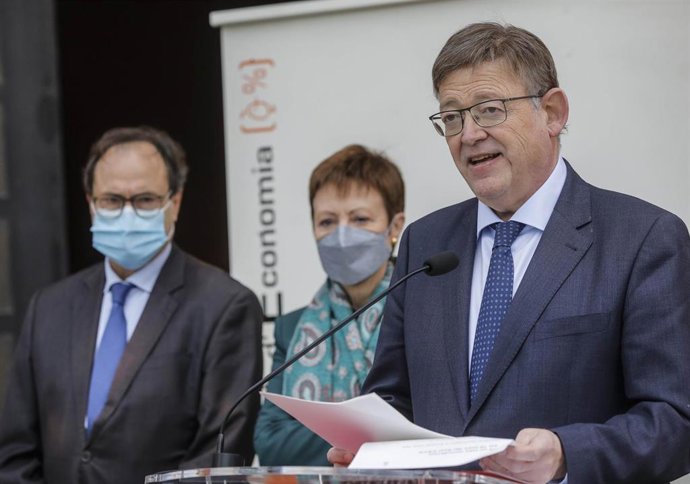 Ximo Puig interviene en un homenaje a Ernest Lluch