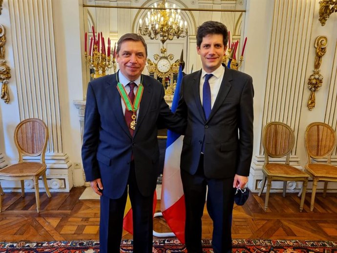 El ministro de Agricultura, Pesca y Alimentación, Luis Planas, y su homónimo francés de Agricultura y Alimentación, Julien Denormandie