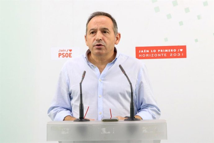 Archivo - El parlamentario autonómico por el PSOE de Jaén Jacinto Viedma.