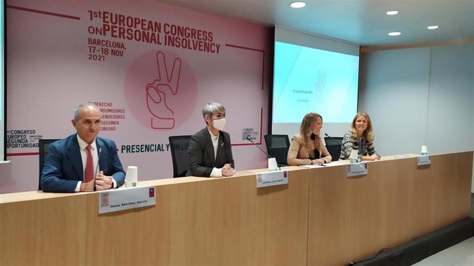 La consellera de Justicia Lourdes Ciuró en el I Congreso Europeo sobre Segunda Oportunidad que ha acogido el Icab. El 18 de noviembre de 2021.