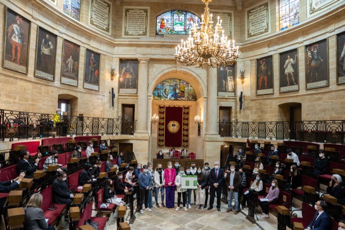 Pleno'Txiki' en la Casa de Juntas de Gernika