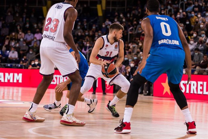Rokas Giedraitis of Bitci Baskonia in action during the Turkish Airlines EuroLeague match between FC Barcelona  and Bitci Baskonia at Palau Blaugrana on November 11, 2021 in Barcelona, Spain.