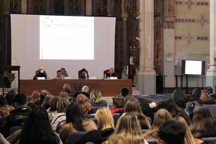 Jornada por los derechos de la infancia en la UAO