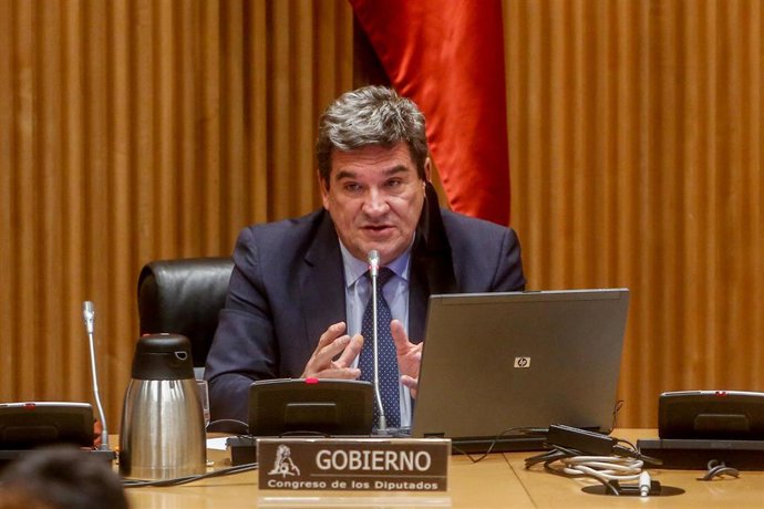 El ministro de Inclusión, Seguridad Social y Migraciones, José Luis Escrivá, comparece en la Comisión de Seguimiento y Evaluación de los Acuerdos del Pacto de Toledo, en el Congreso de los Diputados, a 18 de noviembre de 2021, en Madrid (España). 