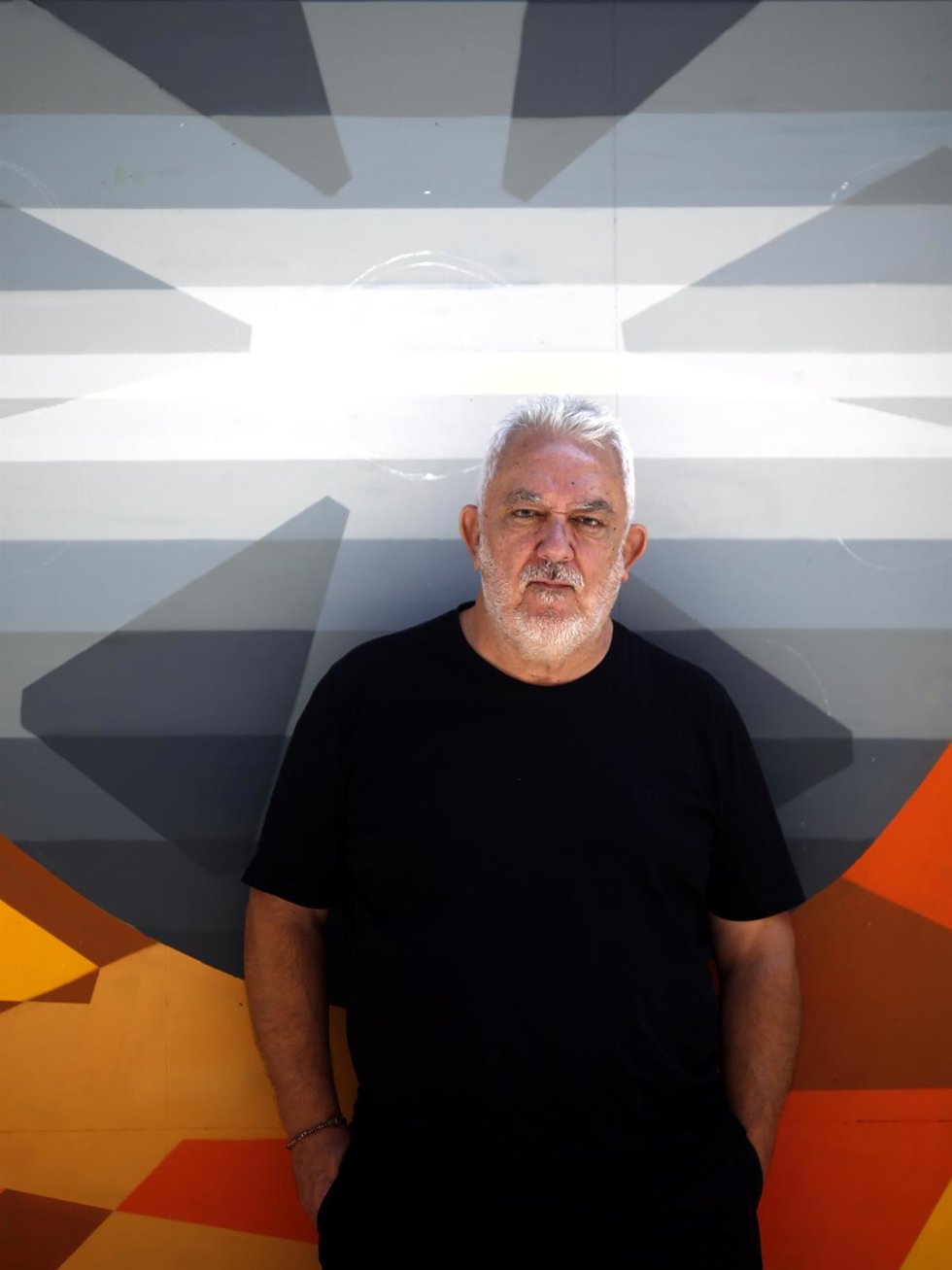 Archivo - Imanol Uribe, director de la película Lejos del mar