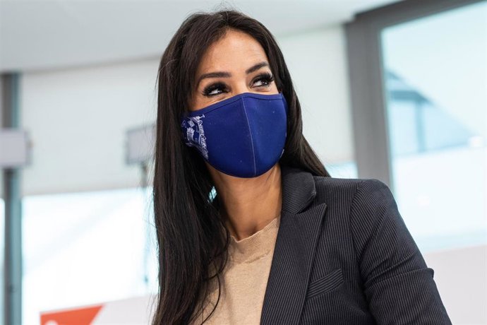 La vicealcaldesa de Madrid, Begoña Villacís, a su llegada a la rueda de prensa posterior a la reunión del Comité Permanente de Cs, en la sede nacional de Ciudadanos, a 25 de octubre de 2021, en Madrid (España). 