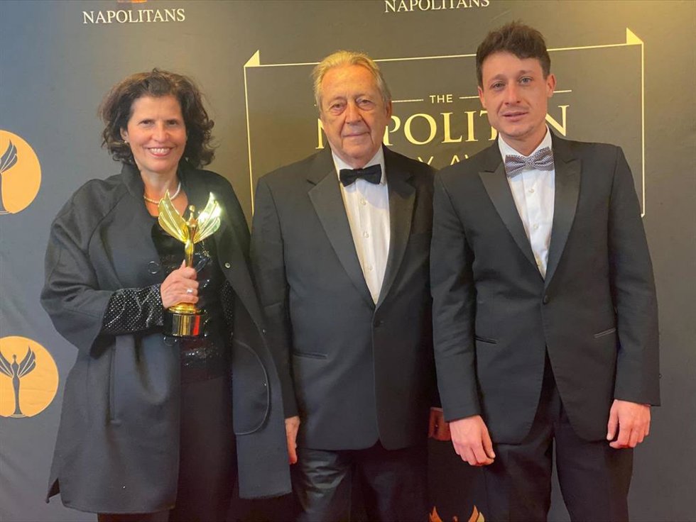 LA DIRECTORA DE LA CÁTEDRA UNESCO, ANA M VEGA; EL PRESIDENTE DE LA ACADEMIA, MAURICIO JAITT; Y EL MIEMBRO DEL CONSEJO ASESOR DE LA CÁTEDRA MARIO MARTÍNEZ