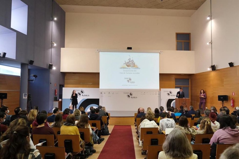 Foro sobre Turismo Sostenible organizado por el Foro Innovación y Conocimiento. Andalucía, Origen y Destino.