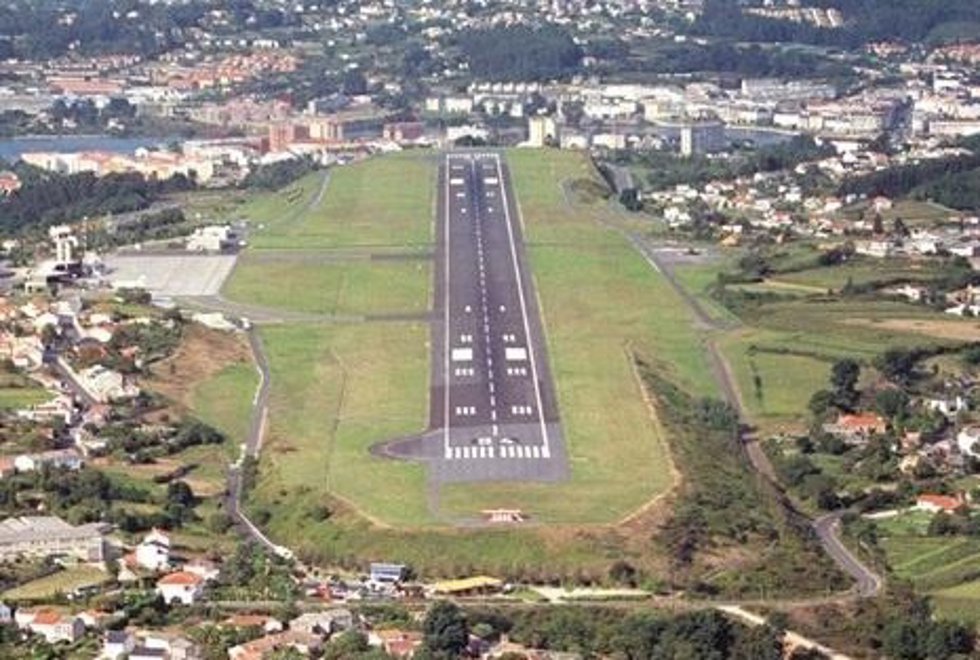 Archivo - Aeropuerto Alvedro 