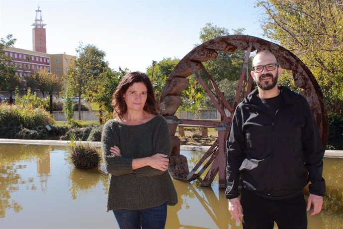 Los investigadores de la Universidad Pablo de Olavide (UPO) Eduardo Narbona y Marisa Buide.